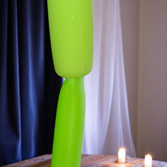 Starbucks Glow In the Dark Venti UFO Silicone Straw Topper Cold Cup Tumbler - Picture 6 of 10